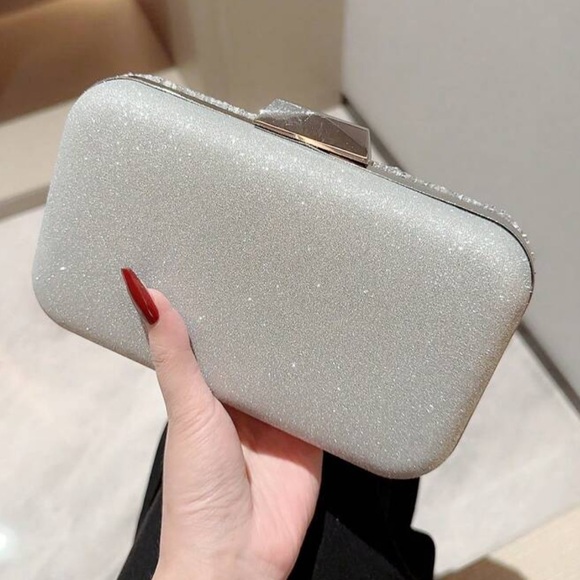 💎 Jewel Encrusted Purse 💎 - Picture 2 of 4